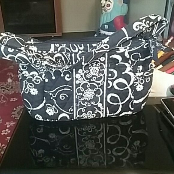 Vera Bradley Handbags - VERA BRADLEY NAVY BLUE PURSE Vera Bradley Handbags - VERA BRADLEY NAVY BLUE PURSE